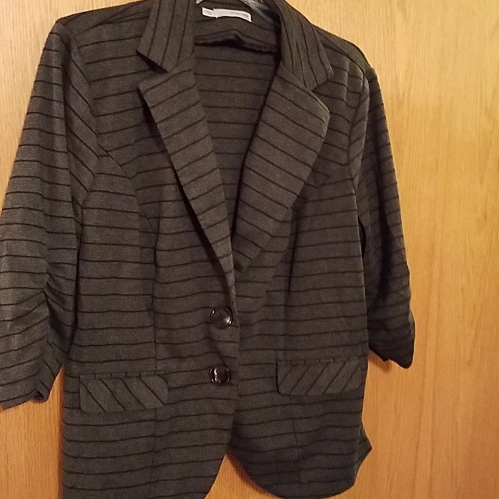 Soft 3/4 sleeve double button blazer